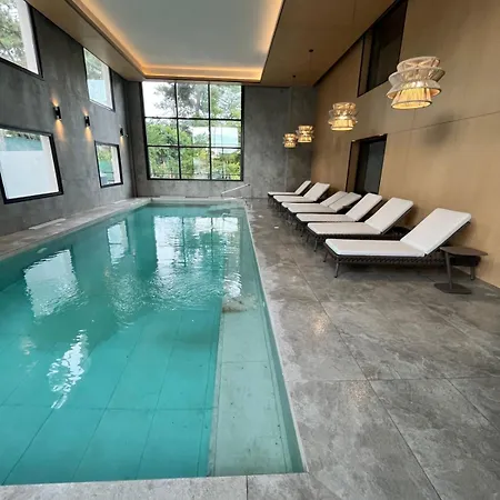 Sea Garden Towers Pde Apartment